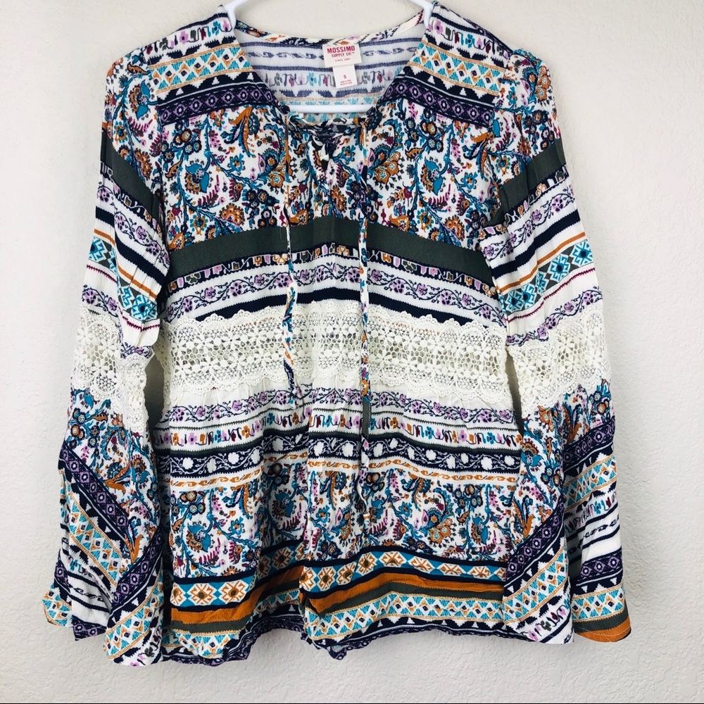 Mossimo Boho Top w/ Lace Bell Sleeves